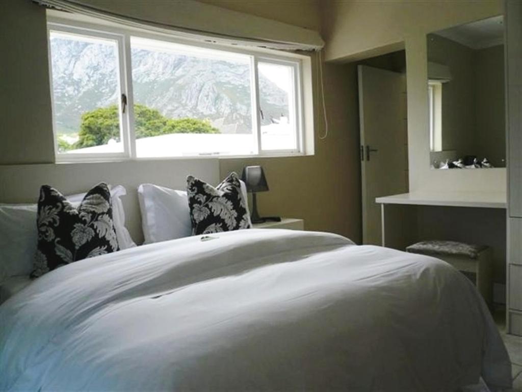 Hermanus Beach Villa 객실 사진